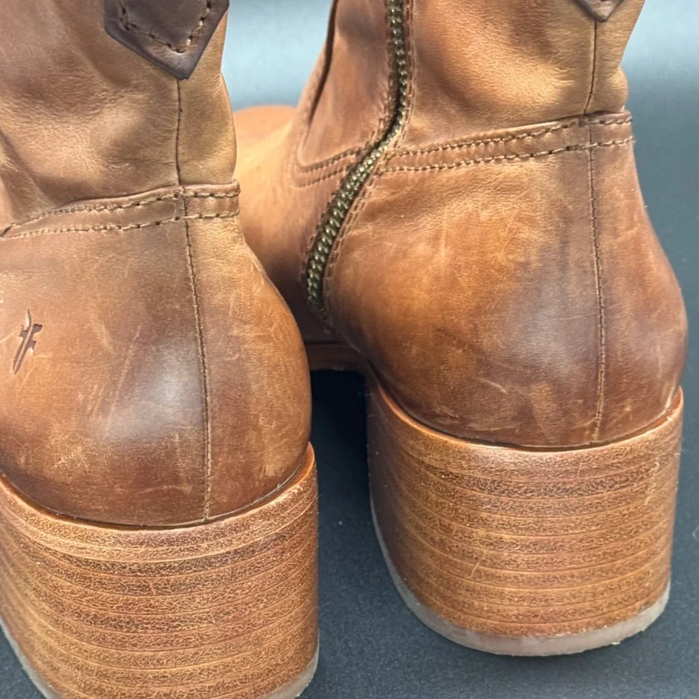 Frye Brown Claire Leather Ankle Booties with Block Heel Sz 9 - Picture 7 of 12